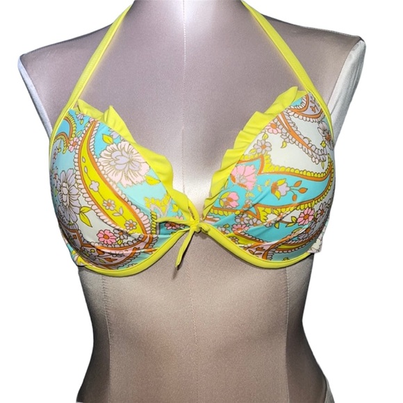 Victoria’s Secret bikini top. Ruffled accent. Size 32DD - Picture 6 of 9